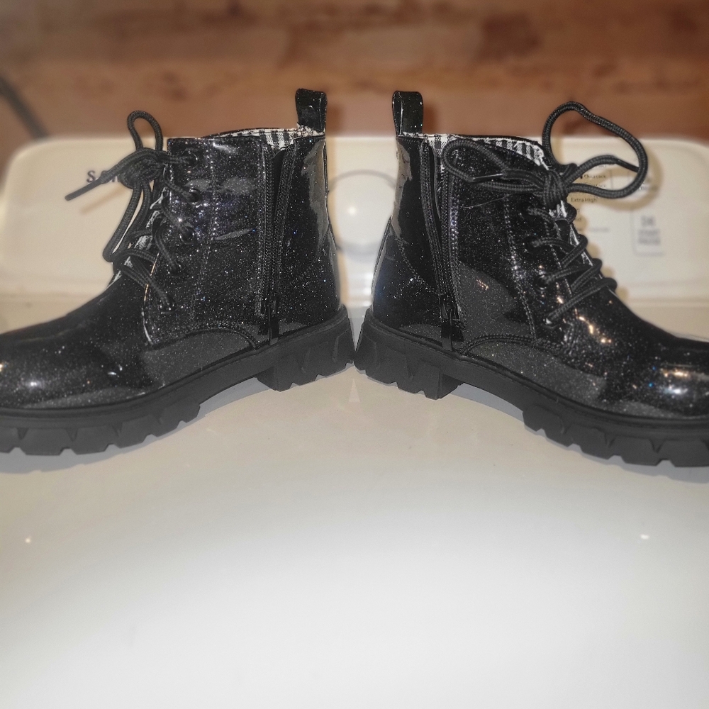 Girls Black Glitter Boots